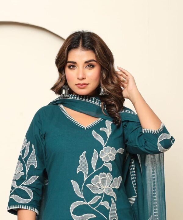 WhatsApp Image 2025-10-11 at 18.52.54 WhatsApp Image 2025-10-11 at 18.52.54