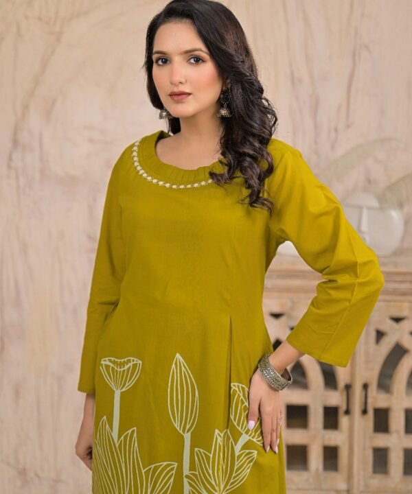 WhatsApp Image 2025-11-19 at 5.00.41 PM